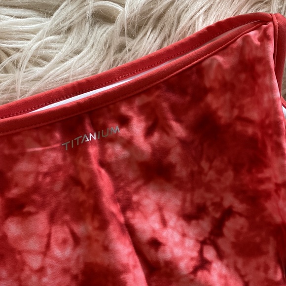 COLUMBIA Titanium top - Picture 6 of 11